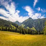 In Near Slopes, Cleaning Included Apartman Krispl