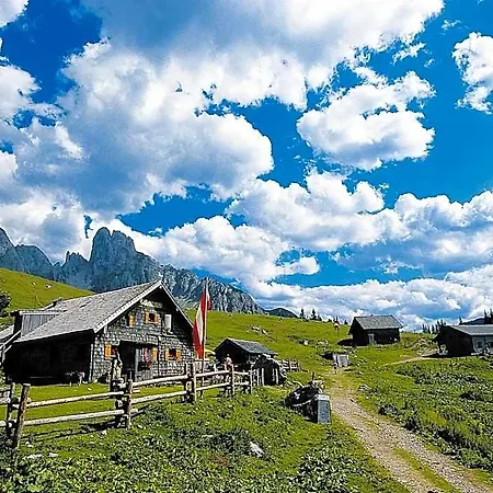 In Near Slopes, Cleaning Included *